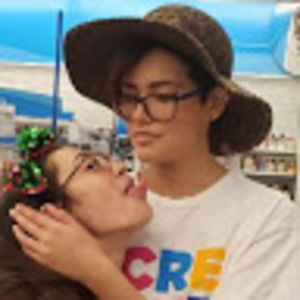 Meet your Posher, Boo